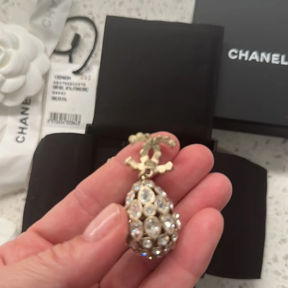 Full Set Chanel Strass CC earings with egg shape drop RARE